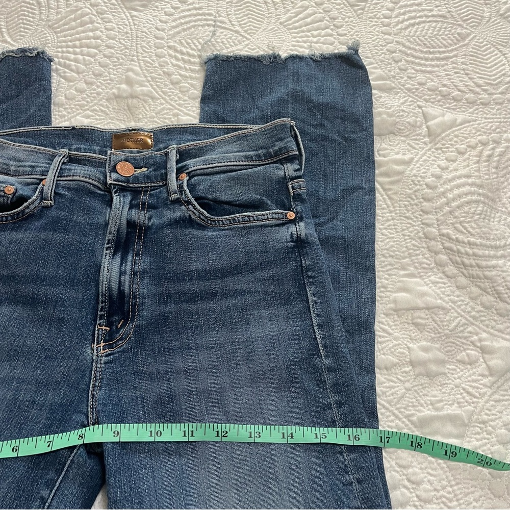 MOTHER Insider Crop Step Chew Denim Jeans High Rise Medium Wash Distressed 27 - Picture 9 of 16